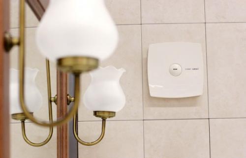 Как выбрать вентилятор для вытяжки в ванную комнату. Актуальность вентиляторов для ванной