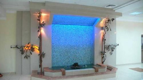 Кровать с балдахином в спальне дизайн. Нюансы выбора материи 11