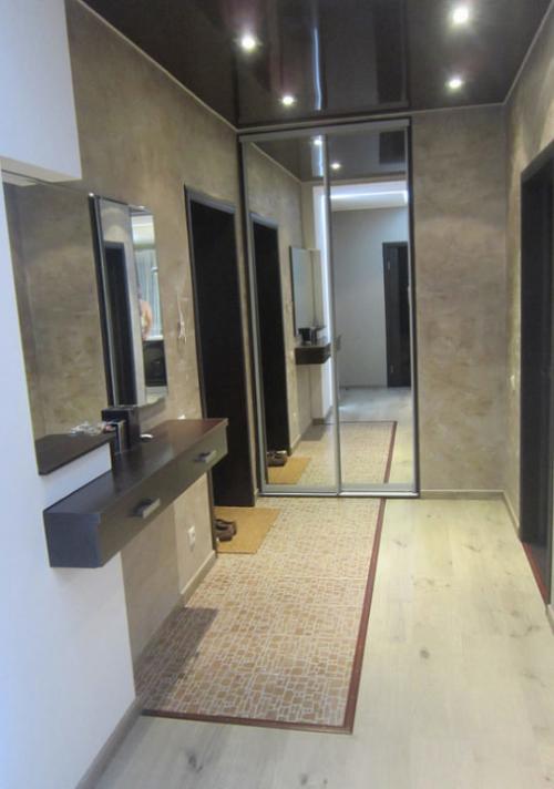 Плитка переходящая в Ламинат. Ошибка: Стыковать Плитку и Ламинат в прихожей