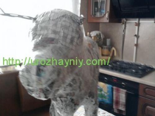 Корова пластиковых из бутылок своими руками. Бычок из пластиковой бутылки. Автор Ольга Короннова