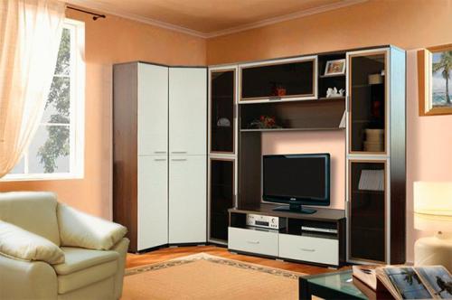 Угловые шифоньеры в зал. Угловой шкаф в гостиную — современные варианты