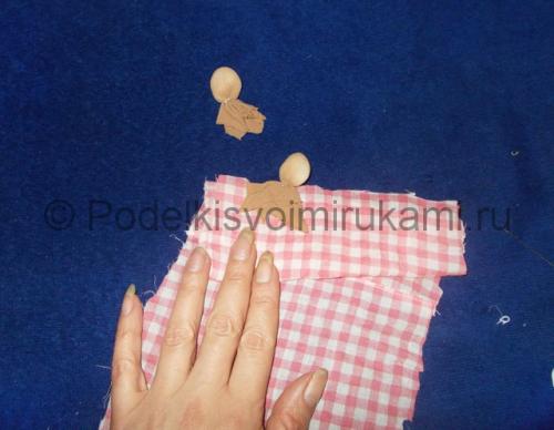 Как из пластиковой бутылки сделать куклу. Изготовление куклы из пластиковых бутылок 08 Как из пластиковой бутылки сделать куклу. Изготовление куклы из пластиковых бутылок 08