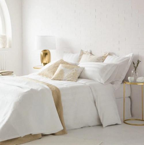 Как визуально расширить узкую комнату с помощью обоев. Добрый день дорогие друзья!