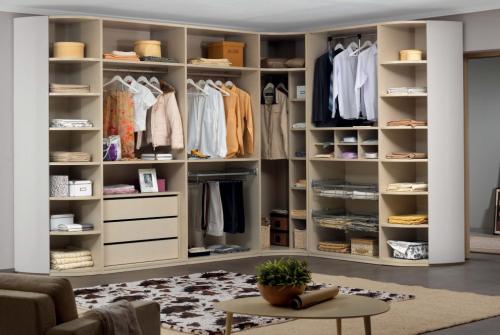 В зал шкафы угловые. Примеры внутреннего наполнения шкафа