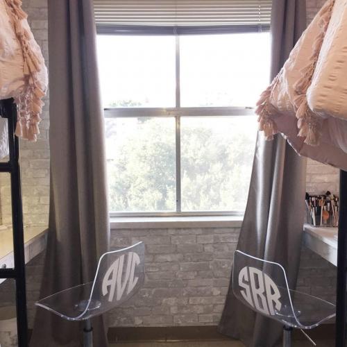 Как украсить комнату в общаге. Две студентки превратили комнату в общежитии в невероятно уютную спальню