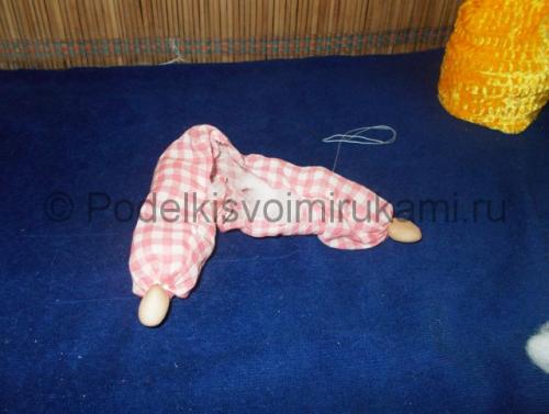 Как из пластиковой бутылки сделать куклу. Изготовление куклы из пластиковых бутылок 09 Как из пластиковой бутылки сделать куклу. Изготовление куклы из пластиковых бутылок 09