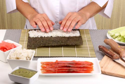 Начинка для роллов в домашних условиях. Хочу приготовить суши дома, но не знаю, как. Инструкция приготовления роллов