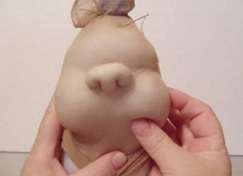 Как из пластиковой бутылки сделать куклу. Изготовление куклы из пластиковых бутылок 27 Как из пластиковой бутылки сделать куклу. Изготовление куклы из пластиковых бутылок 27