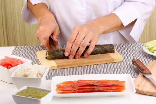 Начинка для роллов в домашних условиях. Хочу приготовить суши дома, но не знаю, как. Инструкция приготовления роллов