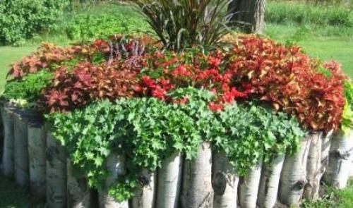 Красивый цветник своими руками возле дома. Как оформить цветник возле дома 04 Красивый цветник своими руками возле дома. Как оформить цветник возле дома 04