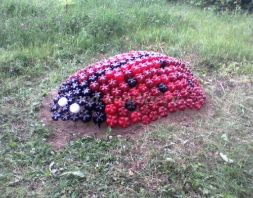 Божьи коровки из пластиковых бутылок. Божья Коровка из пластиковых бутылок своими руками 03