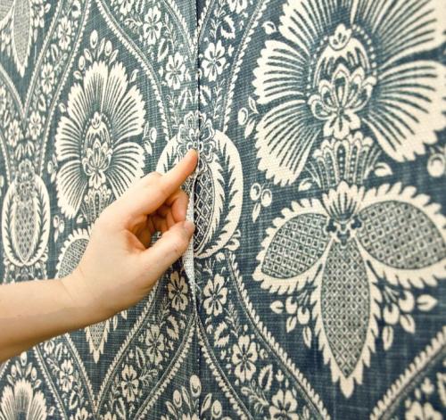 Стены под покраску или обои. Что лучше: покрасить стены или наклеить обои под покраску