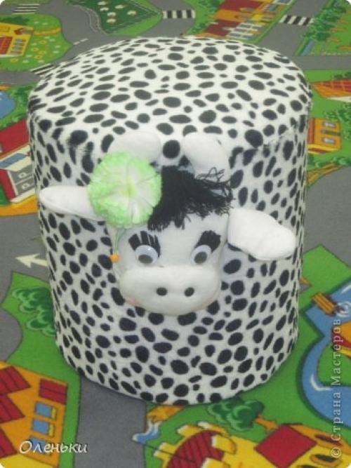 Пуфик своими руками из бутылок. Как сделать пуф из пластиковых бутылок своими руками? 12 Пуфик своими руками из бутылок. Как сделать пуф из пластиковых бутылок своими руками? 12