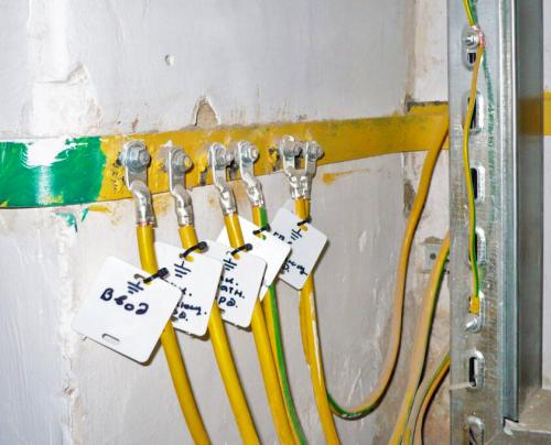 Нужно ли в квартире заземление. Опасность частного заземления квартиры: понятным языком - для каждого!