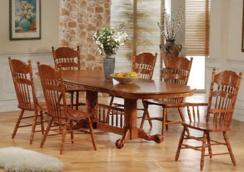 Кухонные столы из дерева. Формы обеденных столов из массива дерева 13