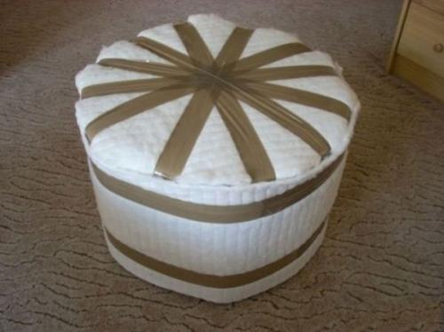 Пуфик из бутылок с описанием. Пуфик из пластиковых бутылок: изготавливаем маленький шедевр своими руками пошагово