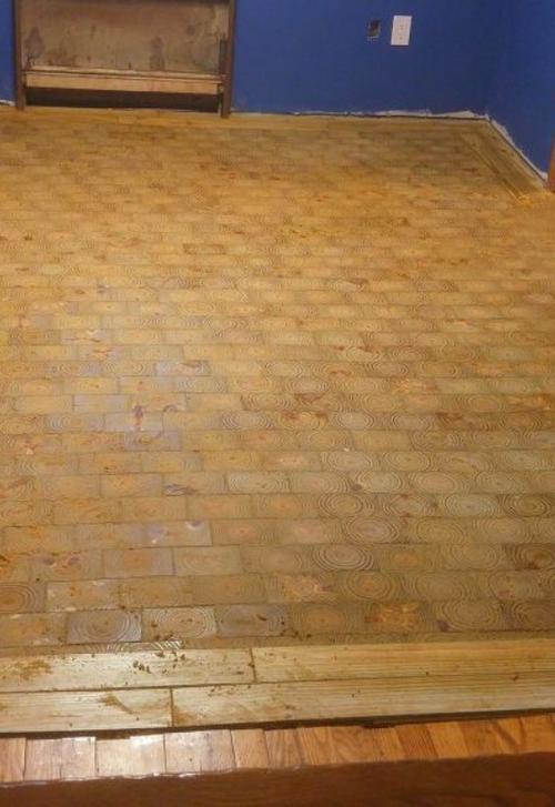 Как сделать красивый деревянный пол. Хотите сделать новый пол, но нет денег? Деревянные бруски помогут вам сэкономить