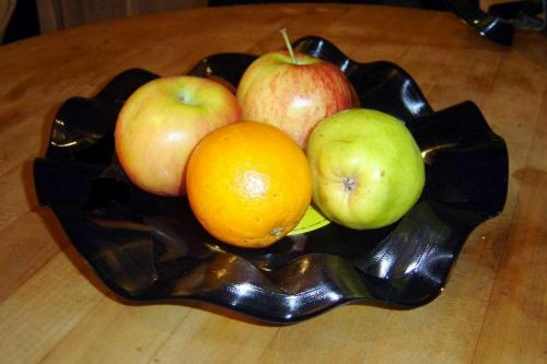 Поделки из виниловых грампластинок. Всевозможные емкости