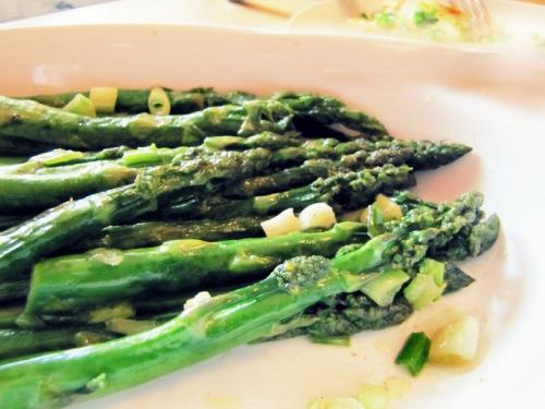 Спаржа, как готовить свежую. Как вкусно пожарить спаржу - классический рецепт