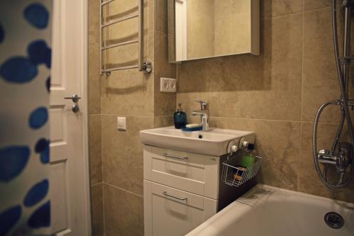 Смежный или раздельный санузел. Разделённый или совмещённый санузел: что выбрать