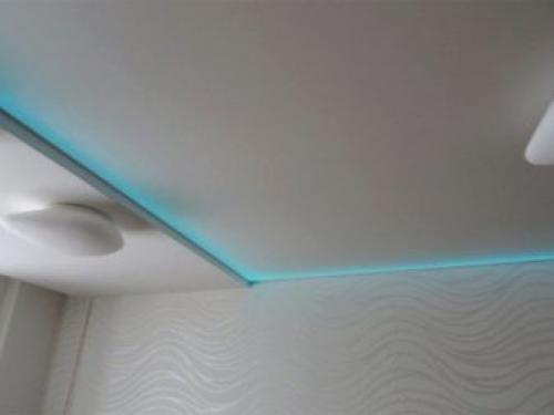 Лопнул натяжной потолок, что делать. Методы устранения дефектов, если порвался потолок 06