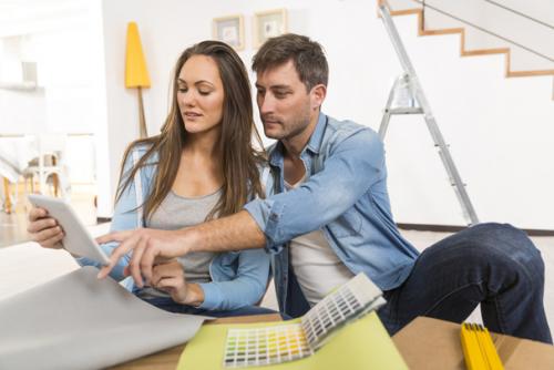 Бумажные обои. Бюджетный ремонт: какие бумажные обои выбрать и как их поклеить