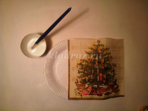 Декупаж с яичной скорлупой. Декупаж подноса из дерева яичной скорлупой 21