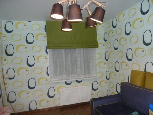 Как оформить окно в детской без штор. Правила оформления