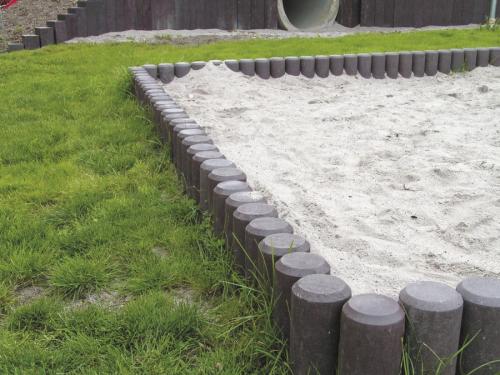 Бордюр в огороде своими руками. Садовый бордюр: варианты установки и изготовления своими руками стильных и красивых ограждений