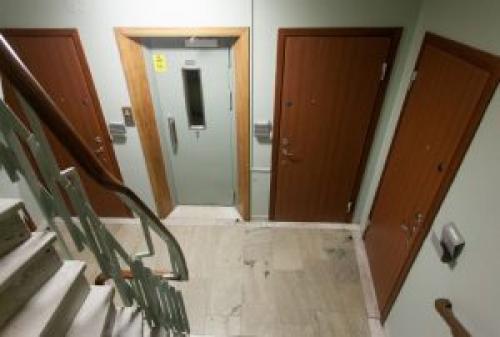 Куда должны открываться двери по пожарной безопасности. Рекомендации для жилых домов и квартир