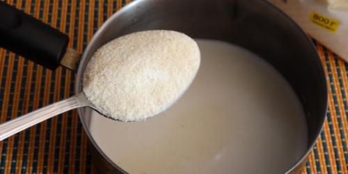 Манная каша на воде. Как варить манную кашу на воде — не калорий ради а пользы для!