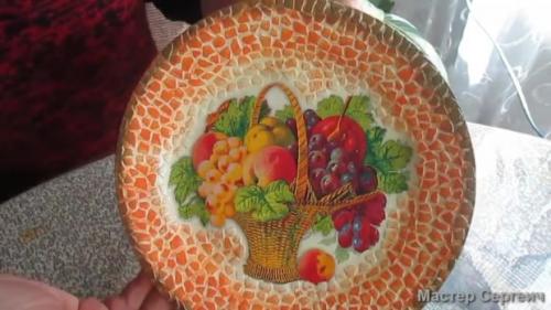 Декупаж тарелок с яичной скорлупой. Декупаж тарелки яичной скорлупой (кухонный декор)