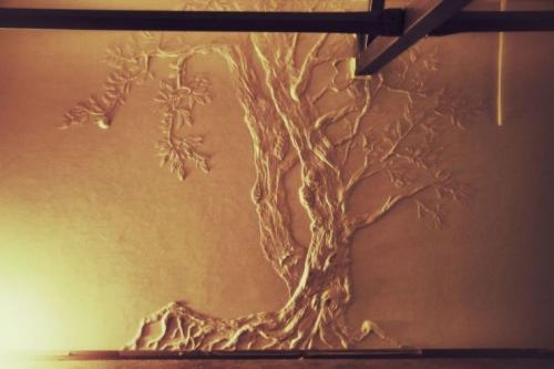 Интерьер дерево на стене. Изобразите дерево своими руками