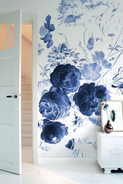 Обои с крупным рисунком в интерьере. Геометрия и полоска