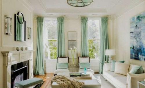 Интерьер комнаты с двумя окнами на одной стене. Особенности планировки