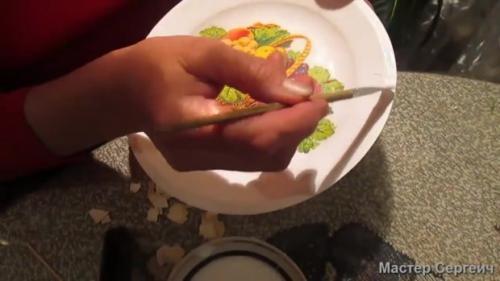 Декупаж тарелок с яичной скорлупой. Декупаж тарелки яичной скорлупой (кухонный декор)