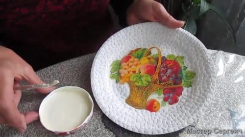 Декупаж тарелок с яичной скорлупой. Декупаж тарелки яичной скорлупой (кухонный декор)