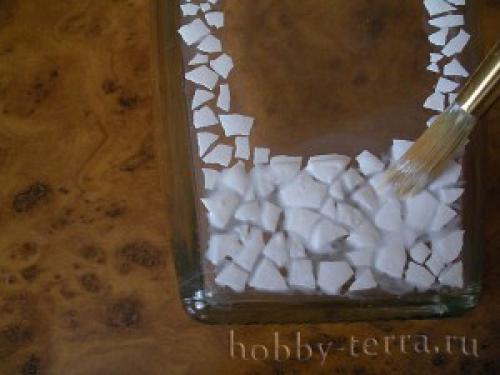 Декупаж яичной скорлупой на стекле. Декупаж яичной скорлупой: мастер-класс с фото