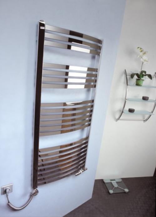 Что лучше электрический полотенцесушитель или водяной. Водяной 07