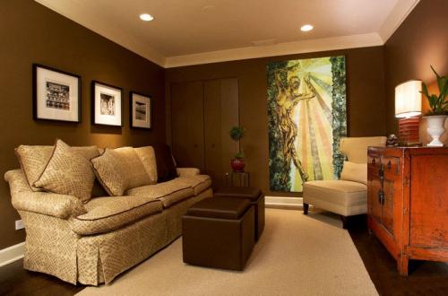 Сочетание цветов в интерьере коричневый бежевый и. БЕЖЕВО-КОРИЧНЕВАЯ ГОСТИНАЯ: ОСНОВЫ ПРОЕКТИРОВАНИЯ