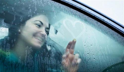 Почему потеют окна в машине. Простые проверенные средства, когда потеют стёкла в автомобиле (на 10 дней точно хватает)