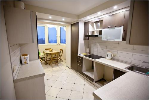 Объединение лоджии с кухней. Виды объединения лоджии и кухни