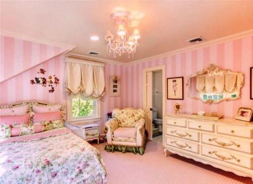 Спальня в розовом цвете. Особенности применения и влияние на эмоциональнее состояние