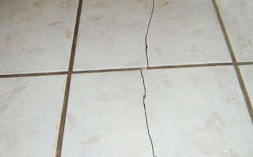 В ванной покрашенные стены. Почему стоит покрасить стены в ванной