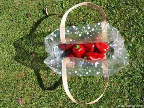 Сумки из пластиковых бутылок. Мастер-класс 1: пляжная сумка из пластиковых бутылок 15 Сумки из пластиковых бутылок. Мастер-класс 1: пляжная сумка из пластиковых бутылок 15