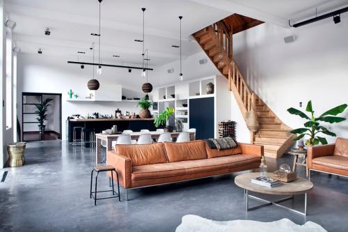 Цвет карамель в интерьере. Карамель, или назад к теплым коричневым тонам в интерьере