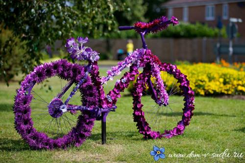 Красивый сад возле дома. Создаем красивый двор при помощи цветочных композиций