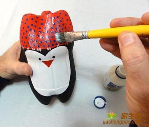 Пингвин из бутылок пластиковых. Пингвин из пластиковых бутылок своими руками. Мастер-класс 24