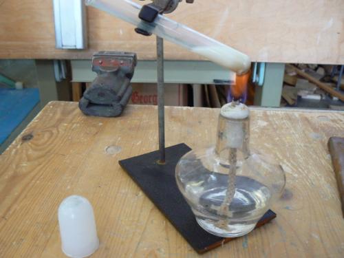 Убежало молоко, что делать. Как вскипятить молоко