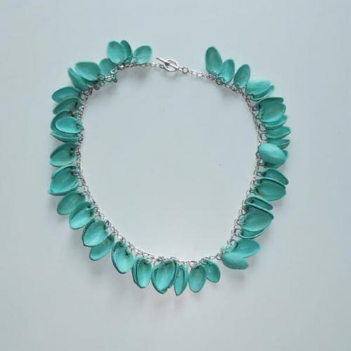 Птички из фисташек. Поделки из фисташек. Из фисташковой скорлупы поделки